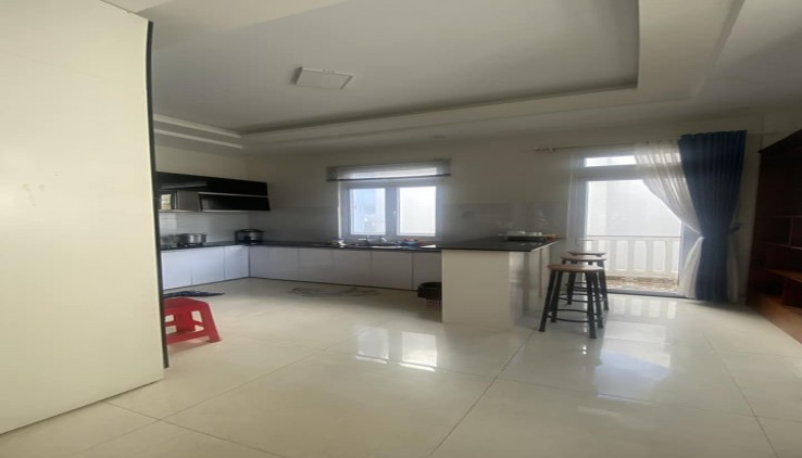 Hot Hot - Bán Gấp Căn Homestay đường Hùng Vương, P9, Đà Lạt giá chỉ 5.5 tỷ